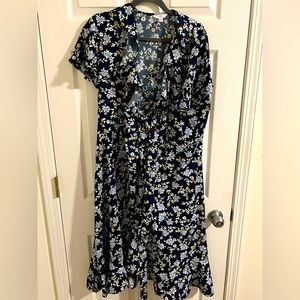 Beautiful XL Blue Floral HiLo Wrap Dress